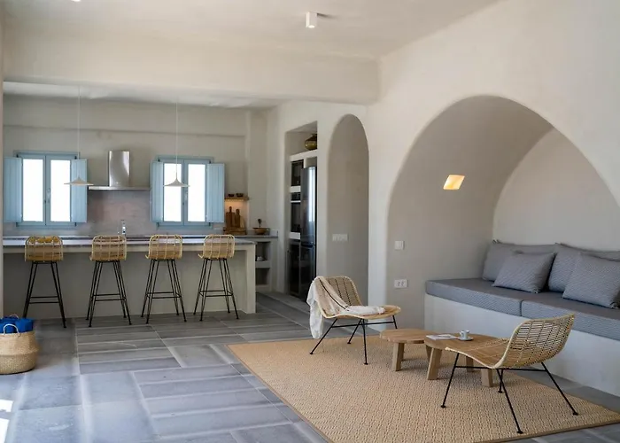 Akrorama Private And *